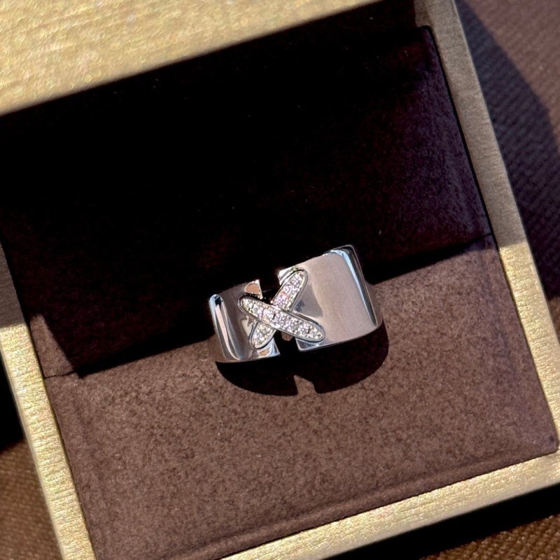 CHAUMET